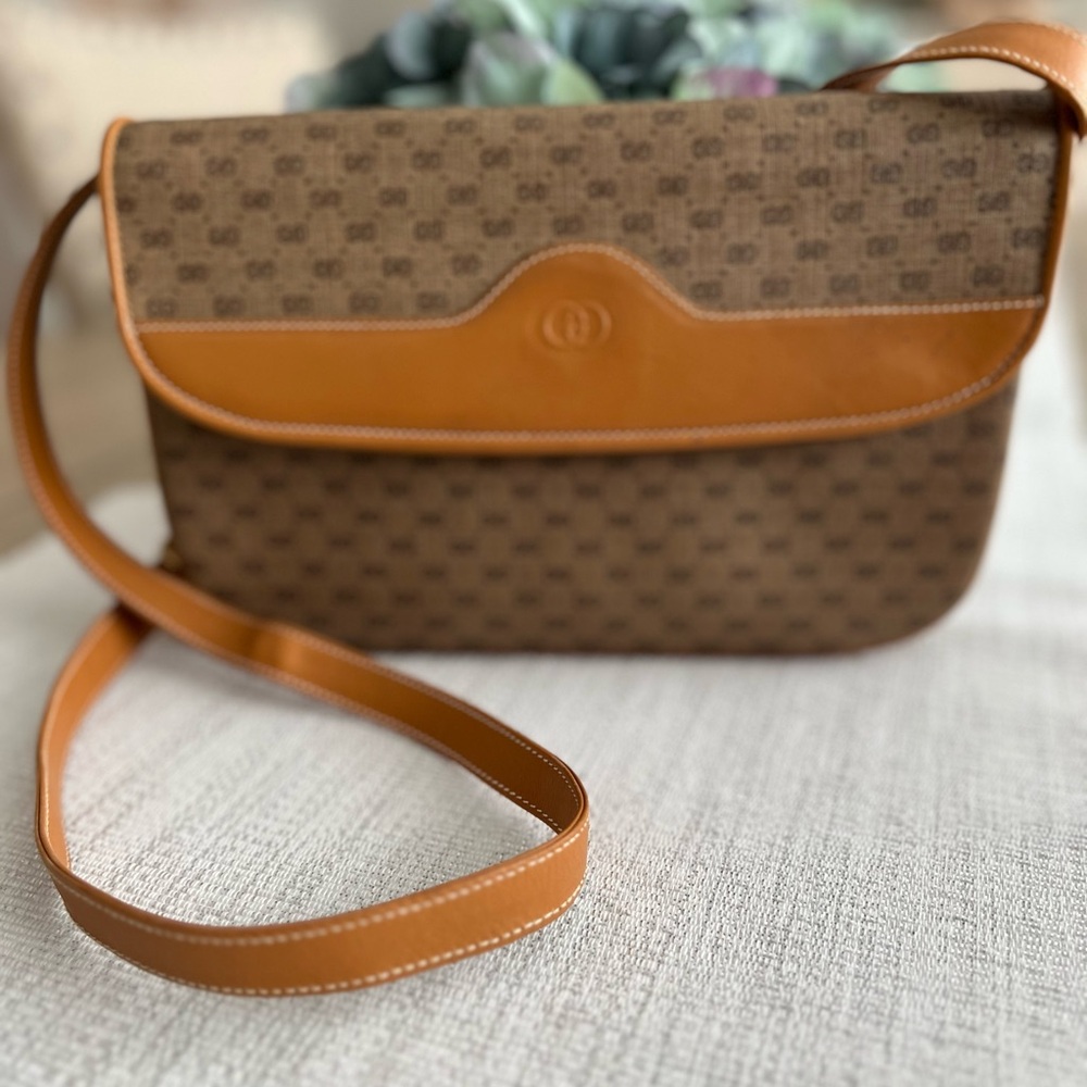 GUCCI Vintage Crossbody Coated Canvas Leather Tan Brown + unbranded dust bag